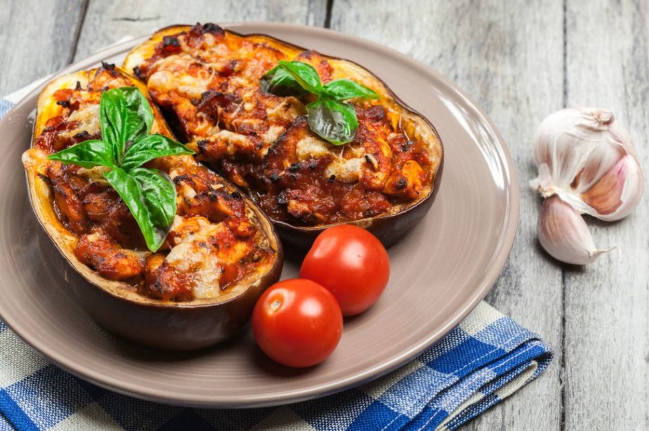 Read more about the article Chicken Stuffed Eggplant